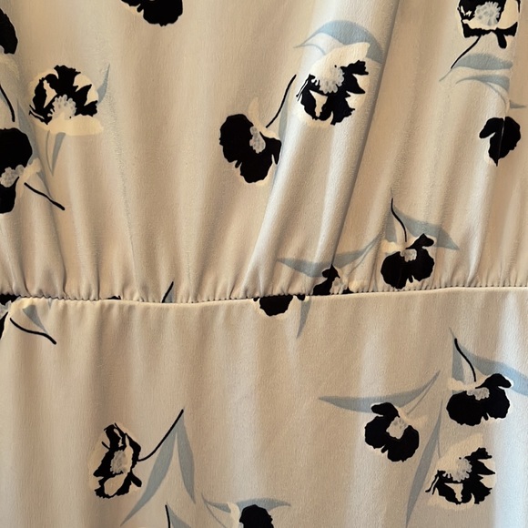 ANN Taylor factory Light Blue and Navy Floral Dress, Size medium - Picture 5 of 9